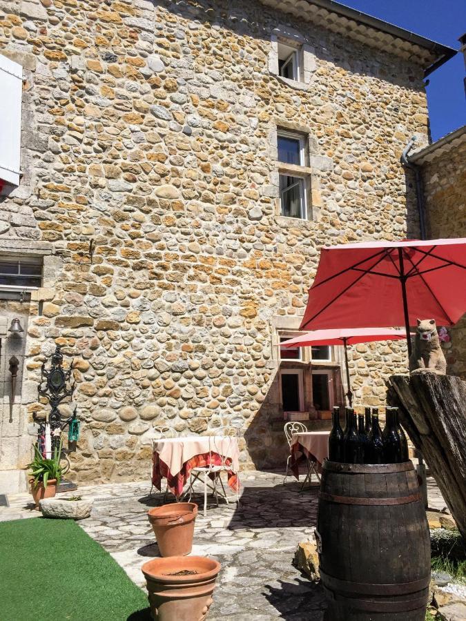 Le Manoir Du Raveyron Vallon-Pont-dʼArc Exterior foto